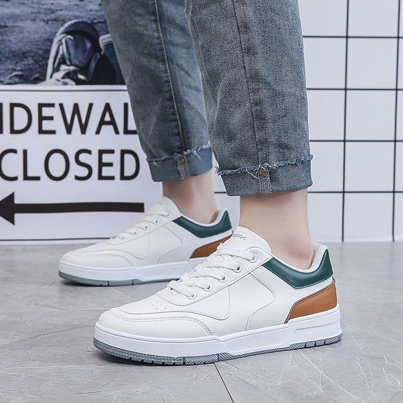 Men white casual sneakers online